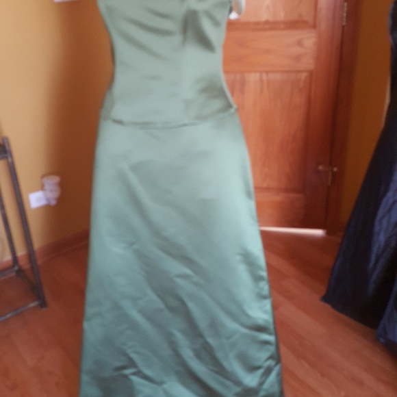 Watters and Watters 2pcs Elegant Formal Dress Gown Avocado Size 10 - Picture 7 of 9